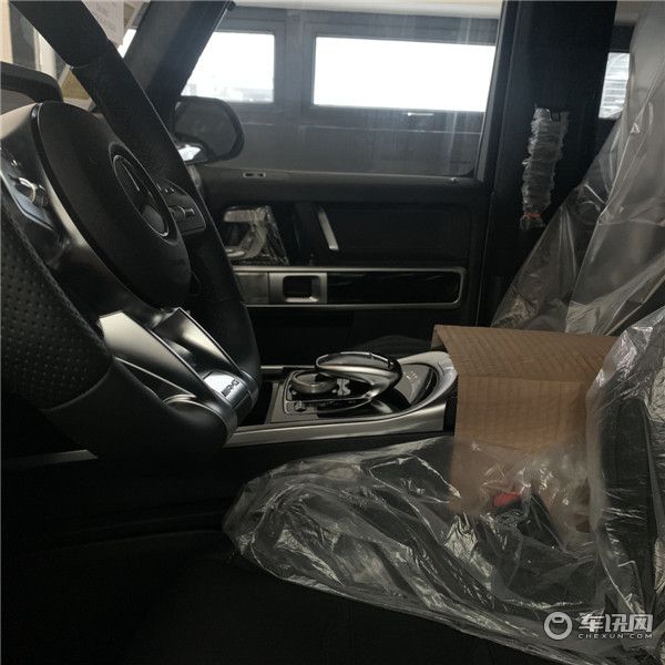 奔驰g63白色价格 g63最新报价