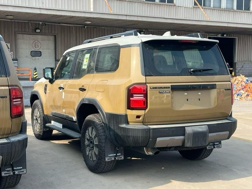 大满配26款丰田霸道2800参数性能介绍