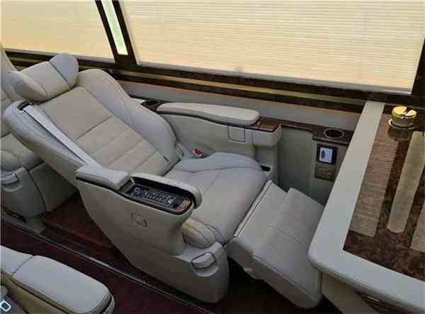 丰田考斯特10座豪华大巴车丰田考斯特价格