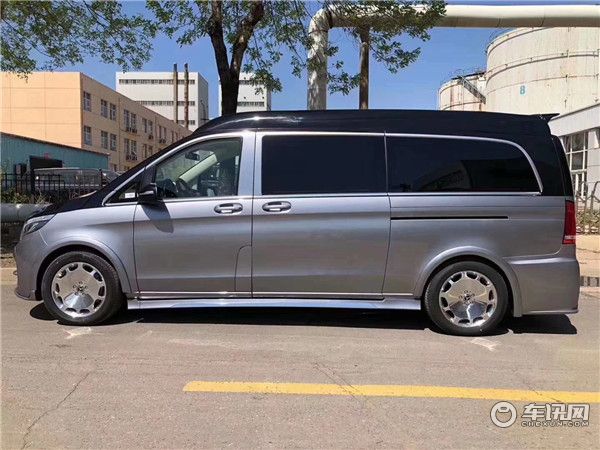 20款奔驰迈巴赫VS680 商务车 实拍现车配置价格