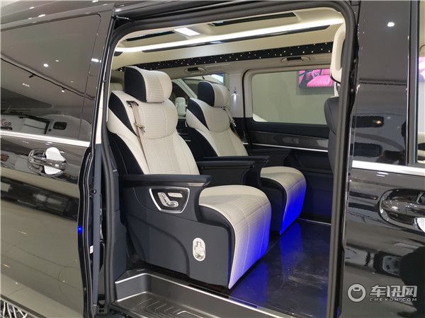 全新梅赛德斯奔驰7座豪华商务车 现车实拍分享