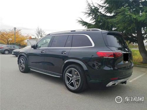 20款奔驰GLS450祖母绿主打米内搭配加版现车港口五一来袭