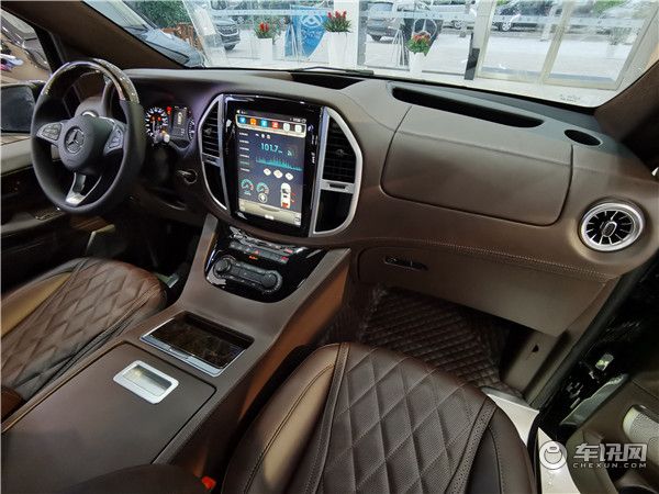 奔驰进口MS600豪华房车，近观房车武；倾心君王侧，普大喜奔。