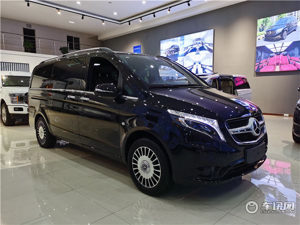 奔驰进口MS600豪华房车，近观房车武；倾心君王侧，普大喜奔。