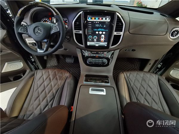 奔驰进口MS600豪华房车，近观房车武；倾心君王侧，普大喜奔。
