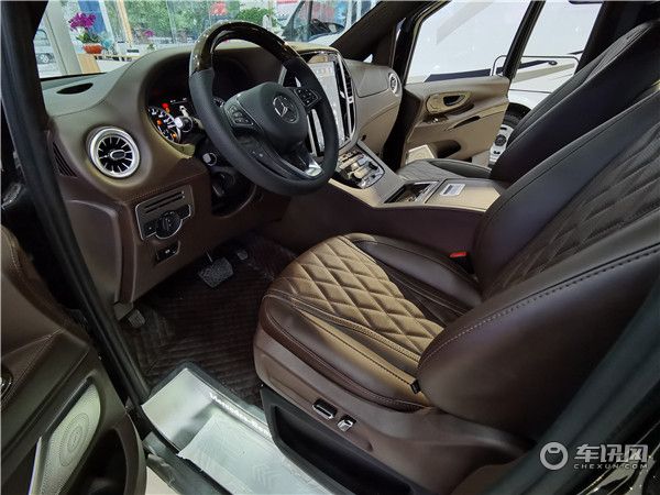 奔驰进口MS600豪华房车，近观房车武；倾心君王侧，普大喜奔。