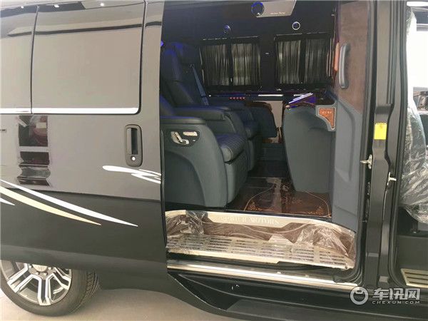 GMC商务之星最新奢华保姆车！ 总裁级别最豪！阿尔法是小弟！