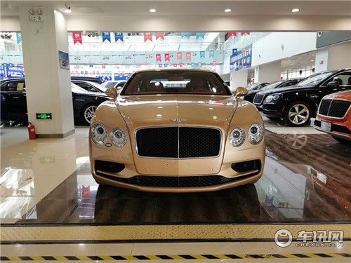 2018款宾利飞驰V8S 天津港现车价格诱人