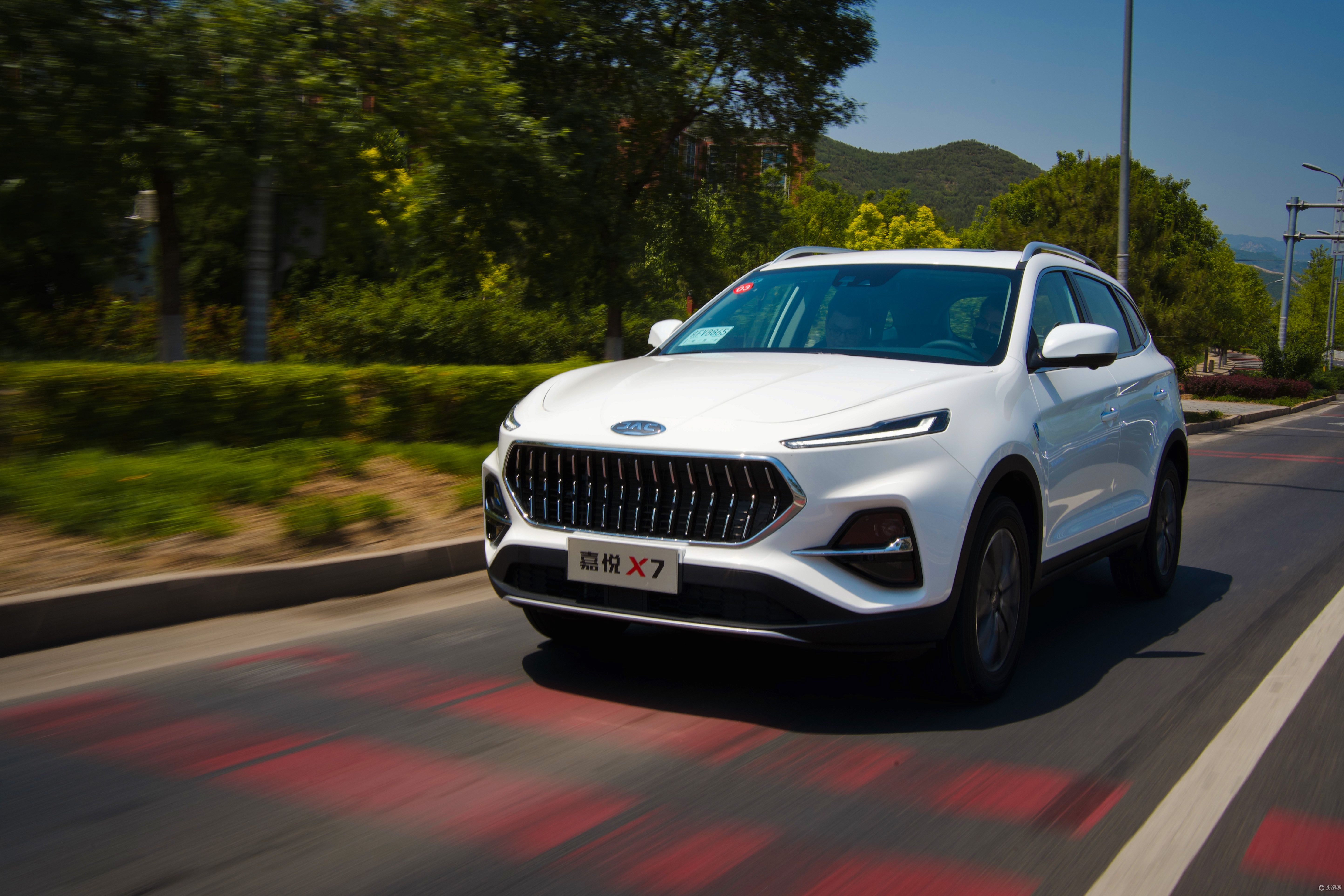 江淮嘉悦x7来自慢车道的平凡试驾