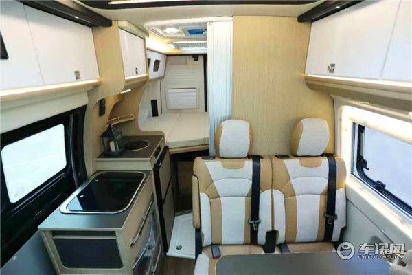 2020新款福特新全顺B型4座房车 操控极佳业界小钢炮