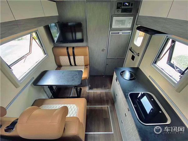 进口依维柯4×4越野房车 配置十足性能够野够强劲!