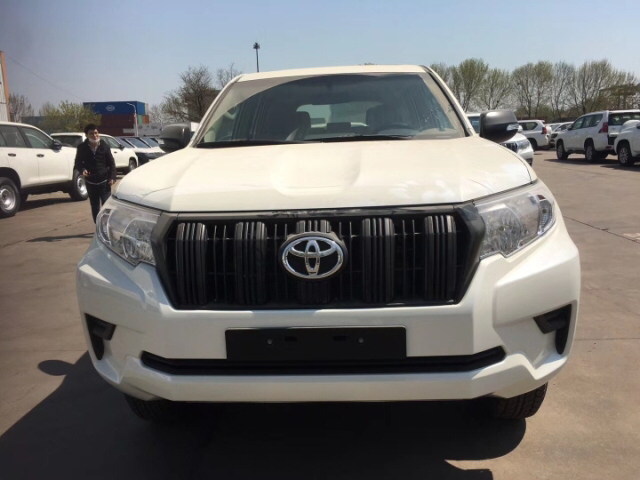 霸道2700 20款 TX 铁轮 外挂 天窗 丐版 降价大促销中