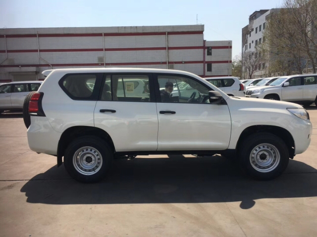 霸道2700 20款 TX 铁轮 外挂 天窗 丐版 降价大促销中