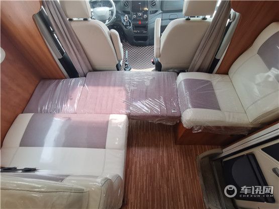 进口上装整车质量仅3吨 亚特房车PLASY 623实拍解析