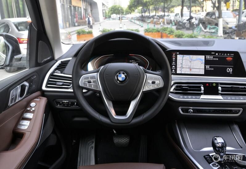 2020款宝马X7有着较强的科技感 豪华SUV