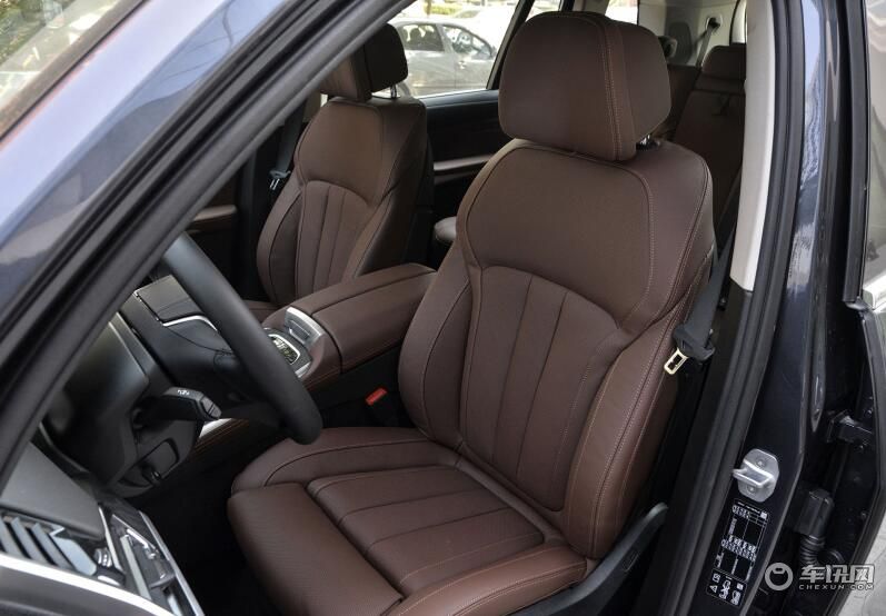 2020款宝马X7有着较强的科技感 豪华SUV