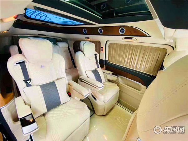 奔驰VS680L迈巴赫款 双拼色车身全新豪华内饰