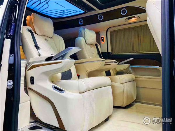 奔驰VS680L迈巴赫款 双拼色车身全新豪华内饰