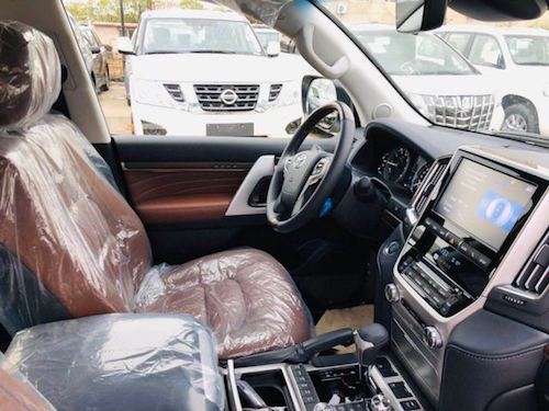 2020款兰德酷路泽4600V8顶配GT版天津港现车价格