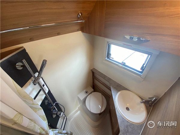 2020款上汽大通V80侧拓展房车 全新上市国六C型房车