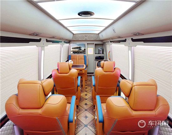 丰田考斯特埃尔法版房车 丰田考斯特6座北京价格