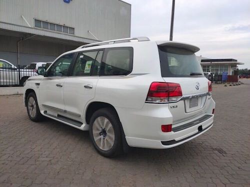 2021款兰德酷路泽4000V6GXR八气囊底挂天津港现车最低报价