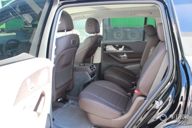 20款加版奔驰GLS450豪华感体现的淋漓尽致