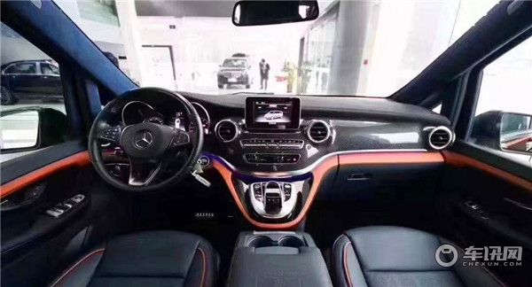 劳伦士打造奔驰V260L高端七座商务车 体验至尊级享受