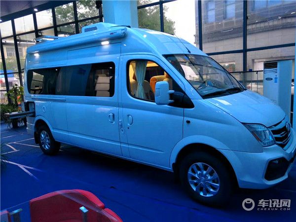 上汽大同V80长轴商务旅居车多少钱？上海大通房车4S店