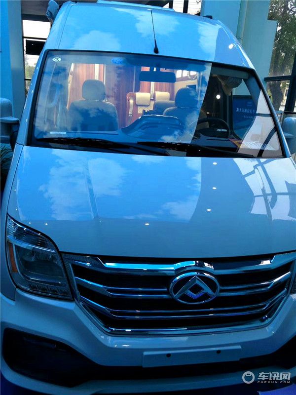 上汽大同V80长轴商务旅居车多少钱？上海大通房车4S店