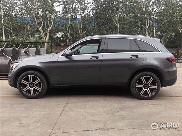 20款奔驰glc300平行进口颜色配置齐全最新优惠多多