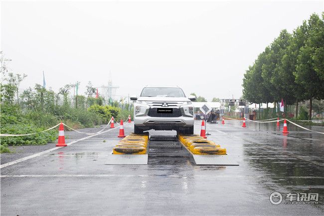 地表之王 豪华回归 PAJERO SPORT 超选同行，转动PLUS西安站