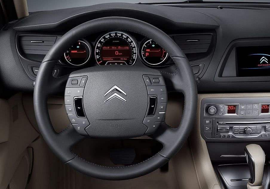 法系车主的独白：德味的法餐-天逸插混试驾