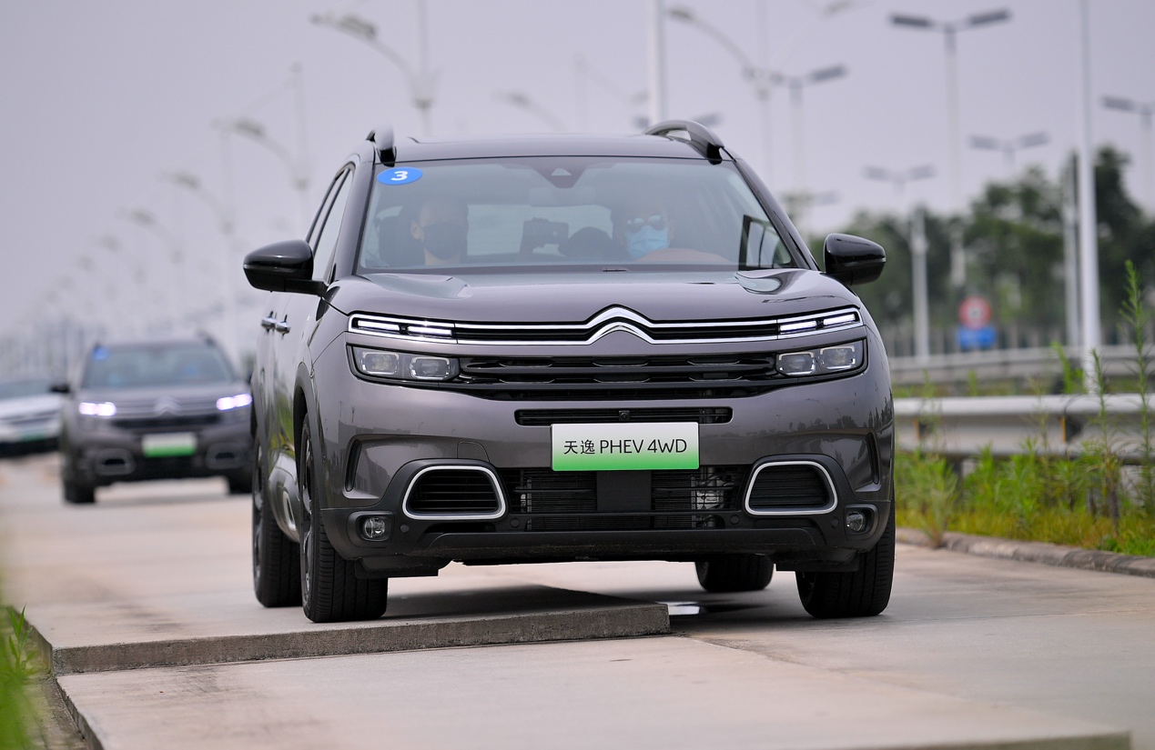 法系车主的独白：德味的法餐-天逸插混试驾