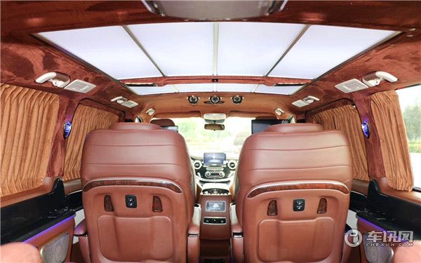 全新奔驰威霆商务车 改装迈巴赫版7座商务车