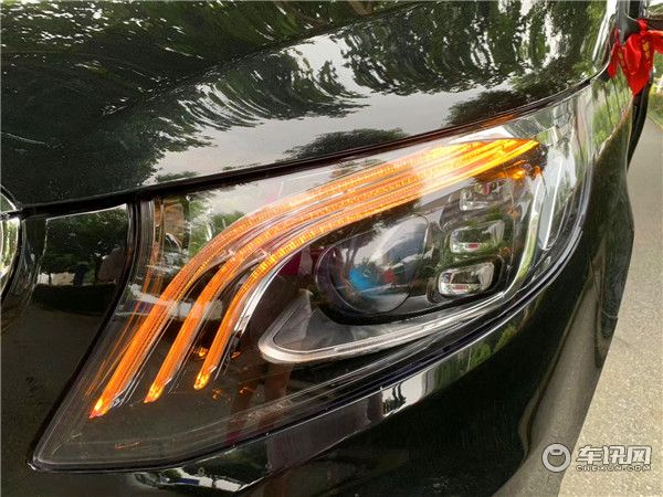 全新奔驰威霆商务车 改装迈巴赫版7座商务车