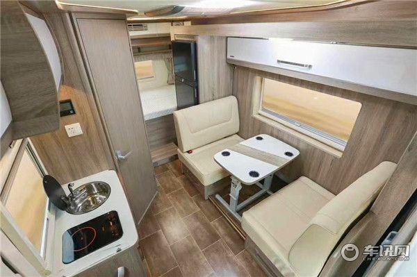 依维柯C型房车金冠格林卡诺 双拓展房车超大空间带您游玩世界