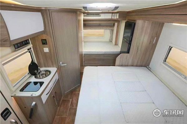 依维柯C型房车金冠格林卡诺 双拓展房车超大空间带您游玩世界