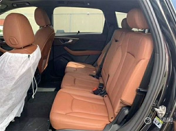 20款加版奥迪Q7豪华轿跑舒适性55万起售 3.0国六预售价格