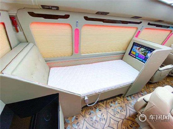 丰田考斯特7座价格 白金埃尔法版北京现车