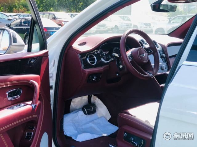 20款添越V8港口现车实拍 配置详细介绍