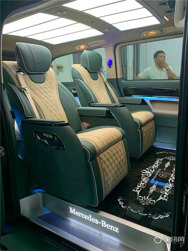 奔驰V260L尊贵七座商务房车 迈巴赫版国六上海最新行情