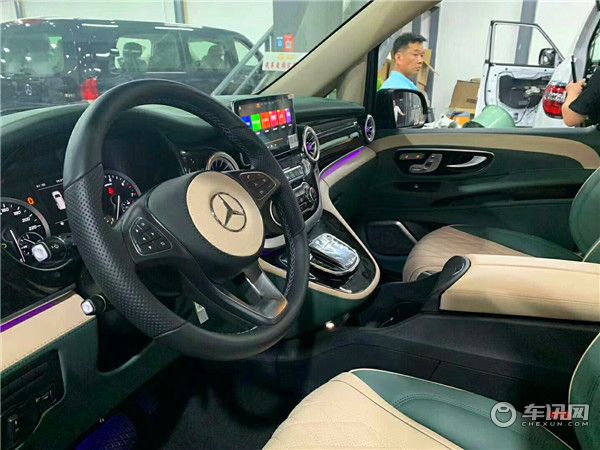 奔驰V260L尊贵七座商务房车 迈巴赫版国六上海最新行情