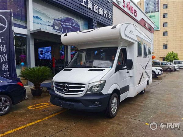 进口奔驰斯比特C型无拓展房车 百万级别以上的金冠房车