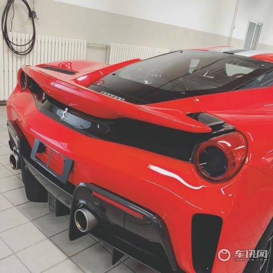 法拉利488车型报价 现车内饰豪华运动兼具