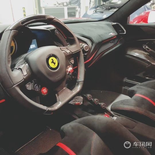 法拉利488车型报价 现车内饰豪华运动兼具