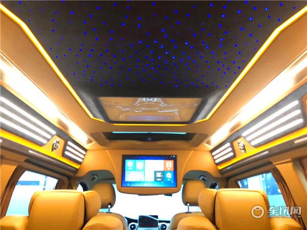 全新2020款铠版奔驰V260L七座奢华商务车 全新改装黑武士防爆款