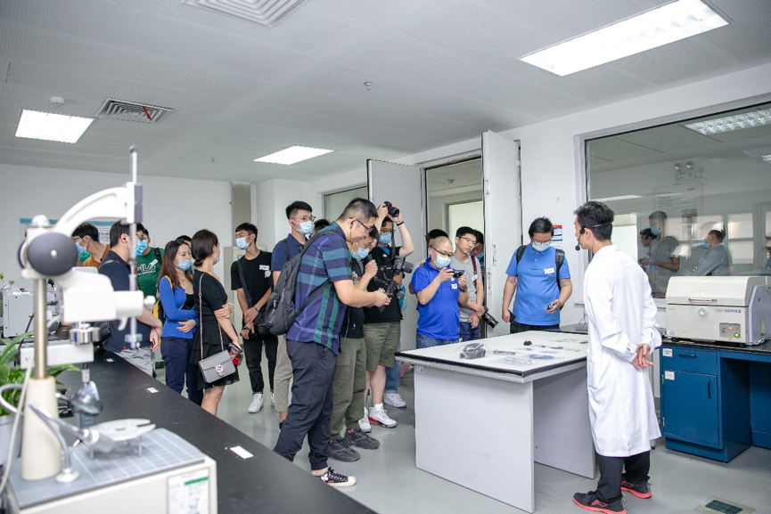 双五星认证背后的付出，走进WEY VV6健康座舱实验室