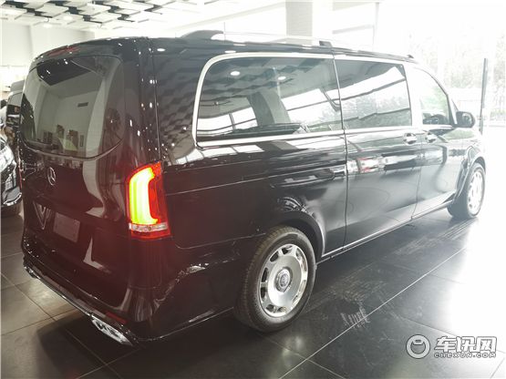 car_1_1_e1ad38fe70d44b60a30e60572917baa5.jpg