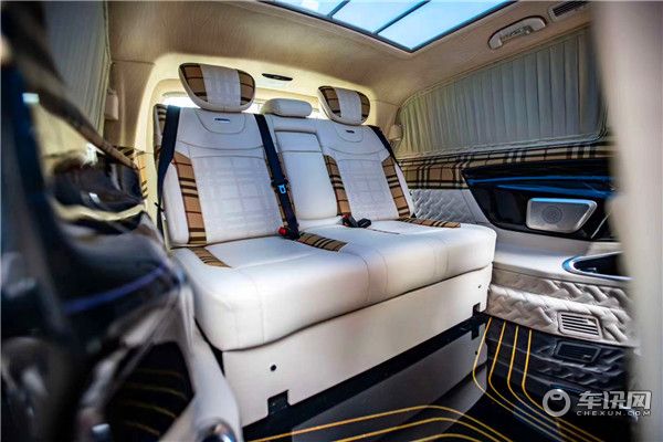 2020款奔驰威霆巴宝莉定制款 豪华商务定制